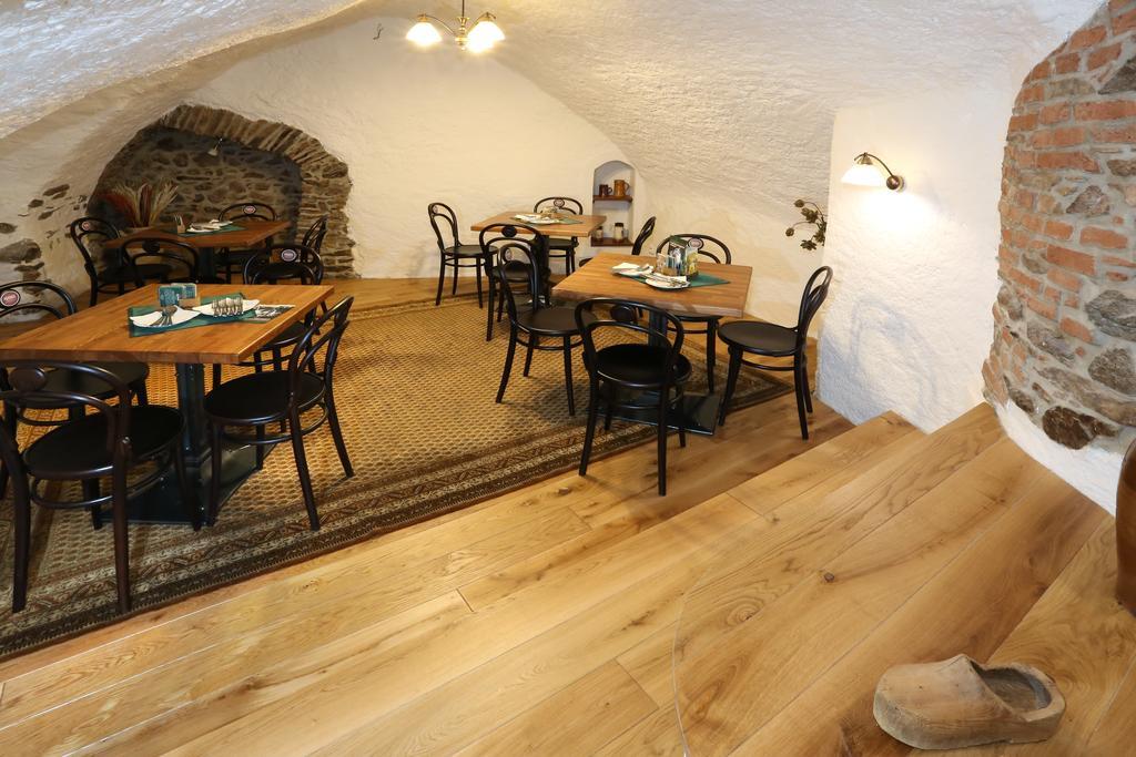 Hotel Koruna Prachatice Extérieur photo