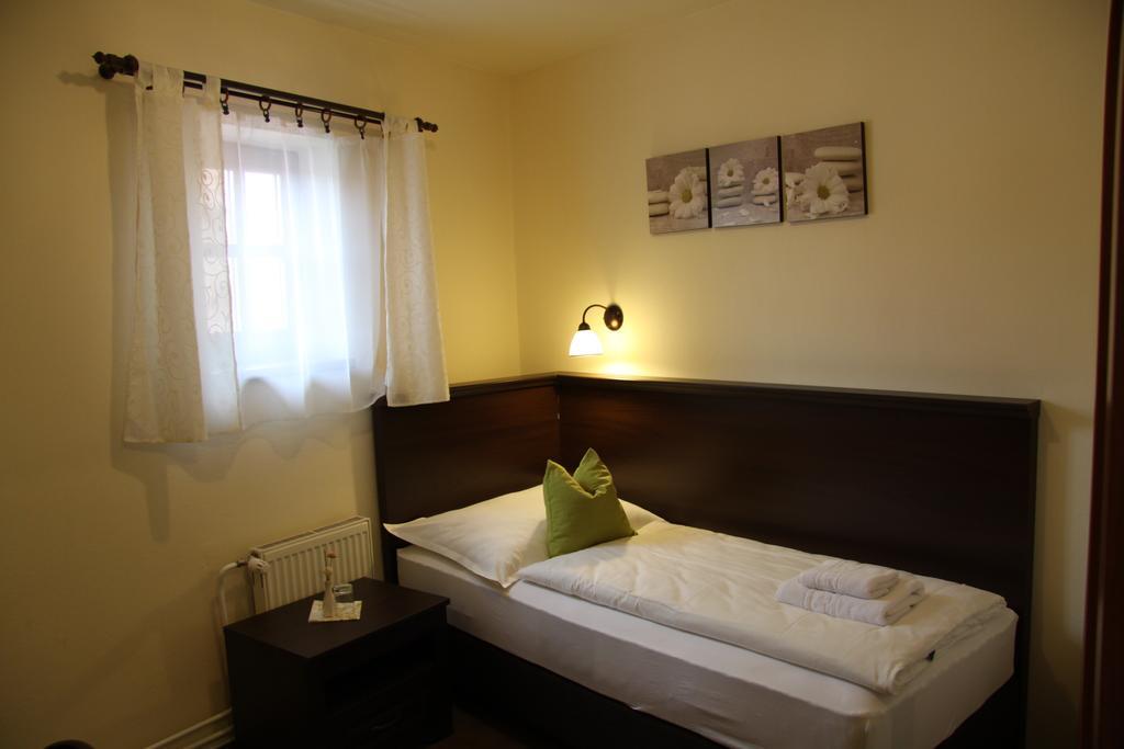 Hotel Koruna Prachatice Extérieur photo